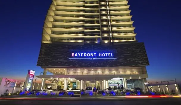 Bayfront Hotel Cebu room