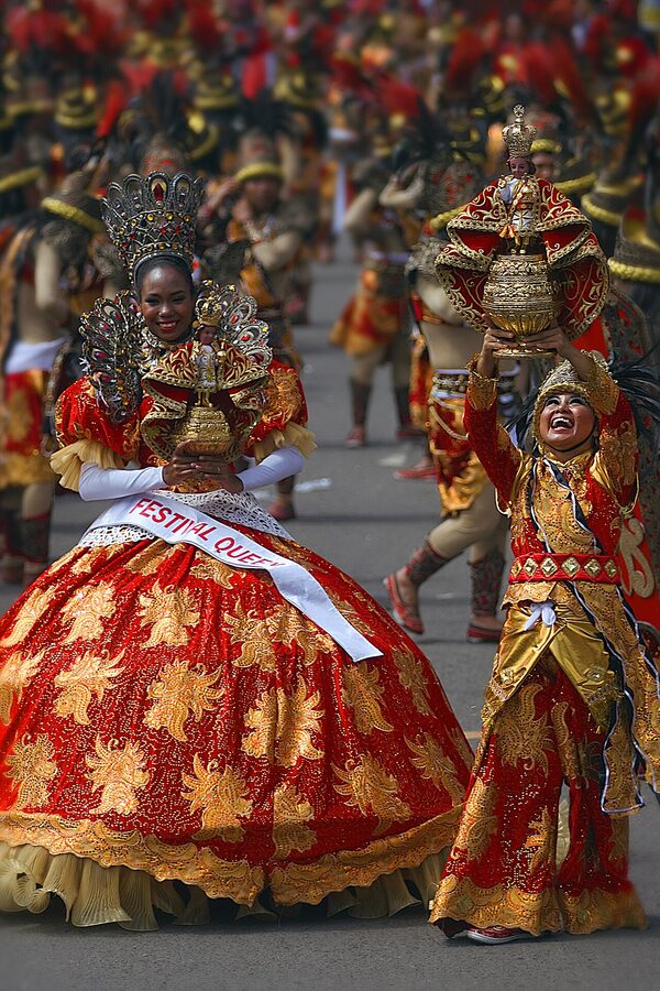 Sinulog Festival dancers in Cebu City