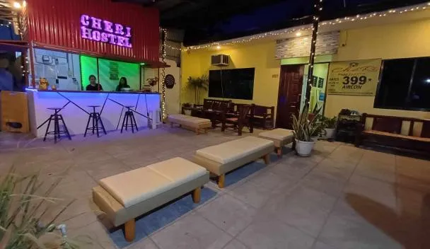 CheRi Backpackers Hostel Moalboal