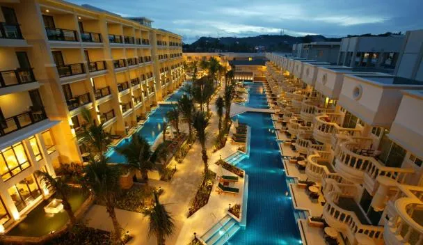 Henann Garden Resort Boracay pool with palm trees