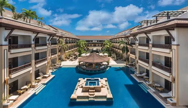 Henann Regency Resort Boracay pool and main beachfront