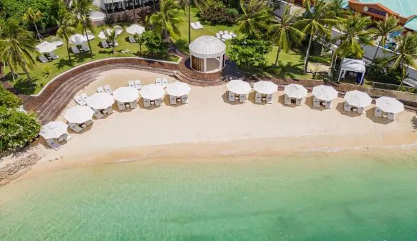 Movenpick Mactan resort pool