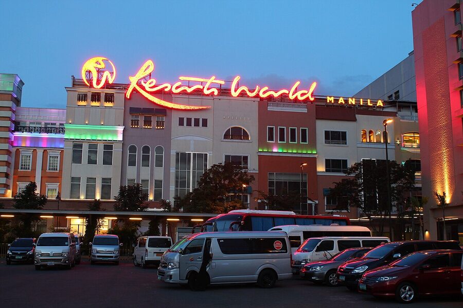 Resorts World Manila Newport City exterior