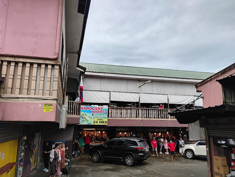 Mahogany Market Bulaluhan signage in Tagaytay, open 24 hours