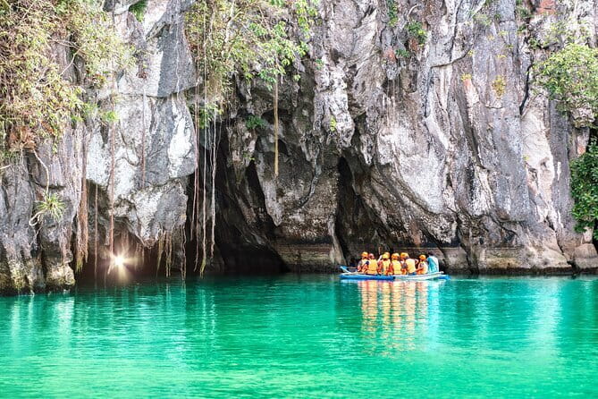 2 Weeks Best of Palawan: El Nido, Coron & Puerto Princesa Beaches - Four nights in Coron, including three famous water stops
