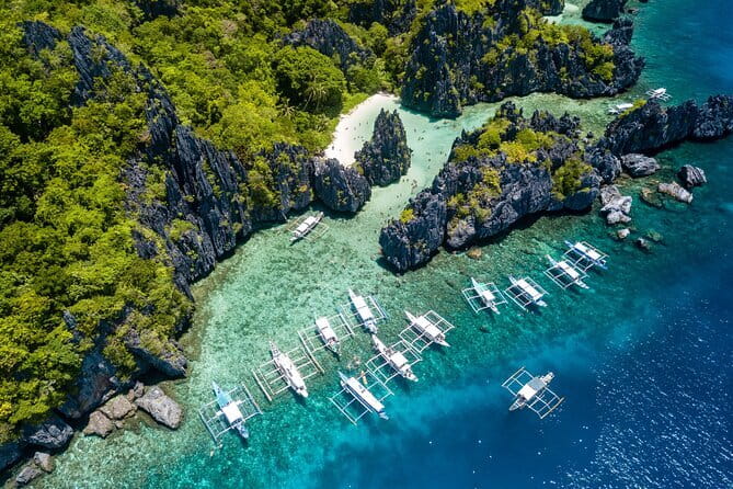 2 Weeks Best of Palawan: El Nido, Coron & Puerto Princesa Beaches - Manila provides a useful landing pad