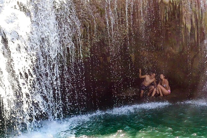 2025 Tarsier, Waterfalls & Chocolate Hills Tour - Practical tips for a smoother outing