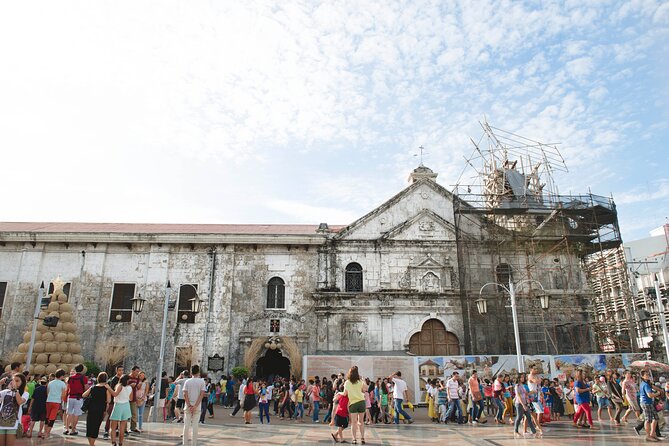 3-Hour Small Group Cebu City Tour - Fuente Osmeña Circle and the final city view