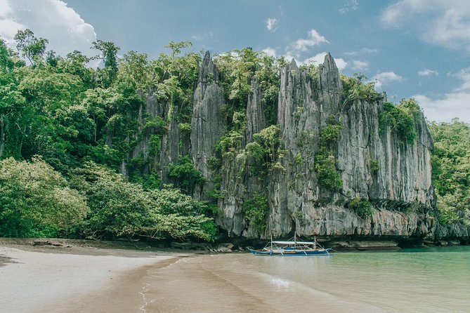 3-in-1 Adventure: Underground River, Zipline ride, and Mangrove Forest Tour - Entering the Puerto Princesa Underground River