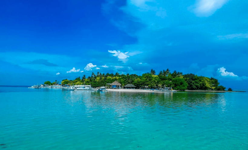 3 Islands Hopping at Gilutungan, Caohagan, Nalusuan + Lunch - Gilutungan: The Main Snorkeling Highlight
