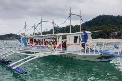 4 Hour Private Boracay Island Hopping Tour - Crystal Cove: caves and an extra Php 300