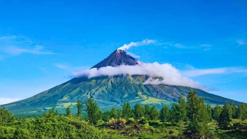 Albay Bicol Full Day Join-In-Tour by ZCHEDULISTA - Cagsawa Ruins and the ₱20 Photo Stop