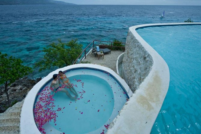 Bluewater Sumilon Day Pass - A seven-hour island day at Bluewater Sumilon