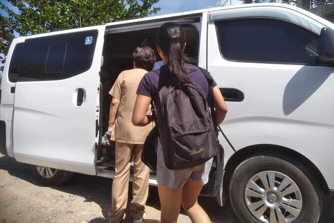Bohol Airport or Tagbilaran Seaport Private Transfer (one-way) - A simple arrival transfer on Panglao Island