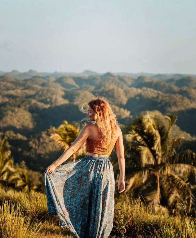 Bohol: Budget Chocolate Hills & Tarsiers -Backpacker Special - How the value compares with the premium option
