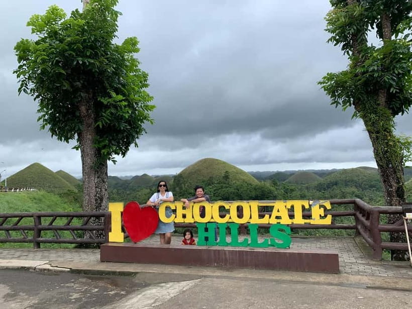 Bohol: Chocolate Hills, Tarsier, and Loboc River Tour - Chocolate Hills: Bohol’s big visual payoff
