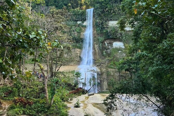 Bohol: Chocolate Hills, Tarsiers, & Loboc River Private Tour - The Blood Compact Monument and Baclayon Church