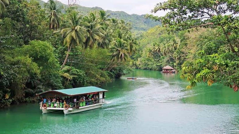 Bohol: Guided Chocolate Hills & Tarsiers Tour - The Chocolate Hills viewpoint