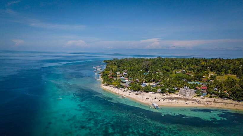 Bohol: Pamilacan Island Dolphin/Turtle Watching Tour & Lunch - Walking through Pamilacan’s island community