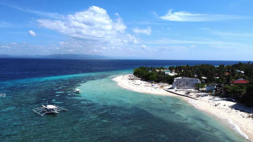 Bohol PREMIUM PAMILACAN Island Tour - The early search for dolphins