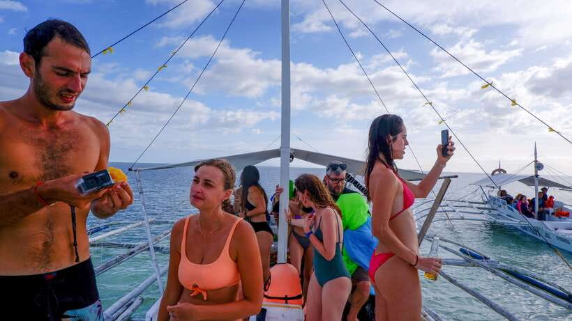 Bohol Virgin Island Sunset Tour - The guides make the difference