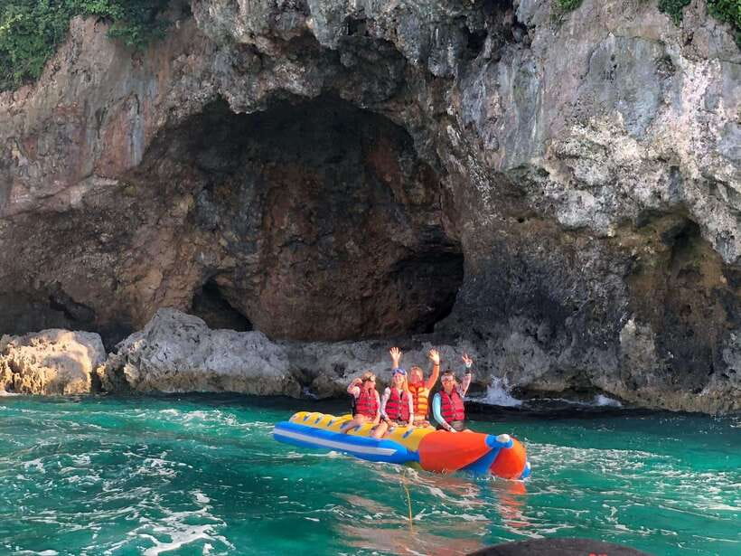Boracay: Banana Boat Ride Experience - The safety briefing comes first