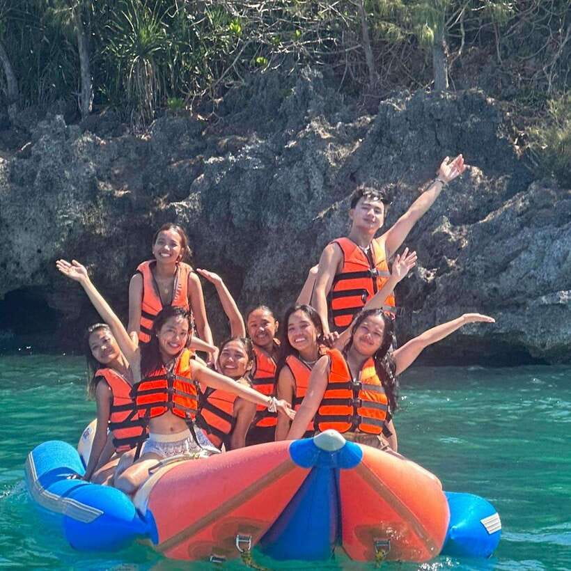 Boracay: Banana Boat Ride - Why a private group makes the price more useful