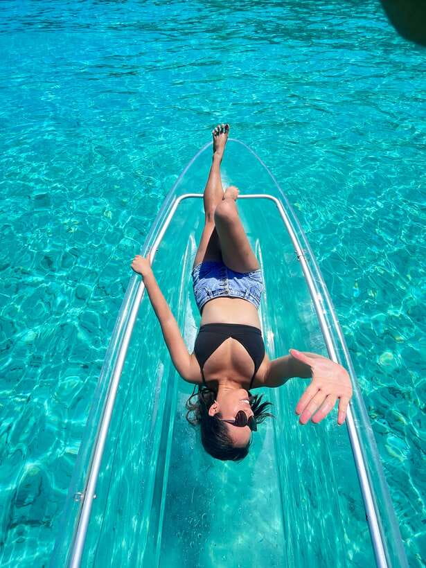 Boracay - Crystal Kayak phot-op Experience - The 10 to 15 minute crystal kayak session