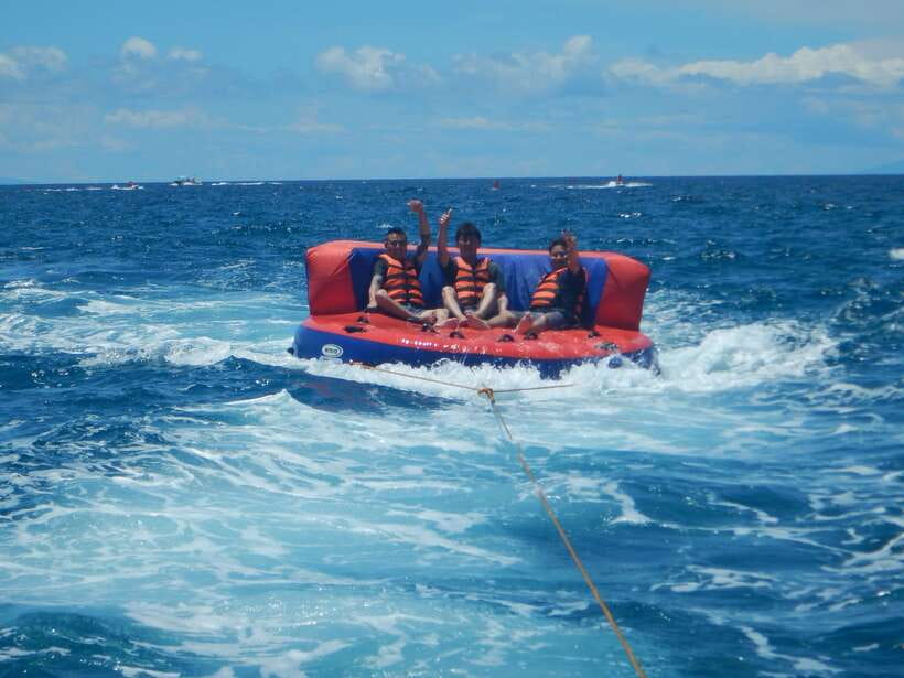 Boracay: Flying Donut Water Tubing Experience - Fifteen Minutes on the Inflatable Donut