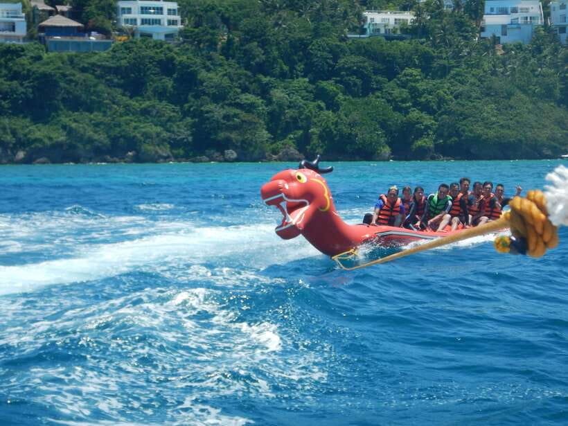 Boracay: Inflatable Banana or Dragon Boat Ride - Fifteen minutes of turns, spray, and bouncing