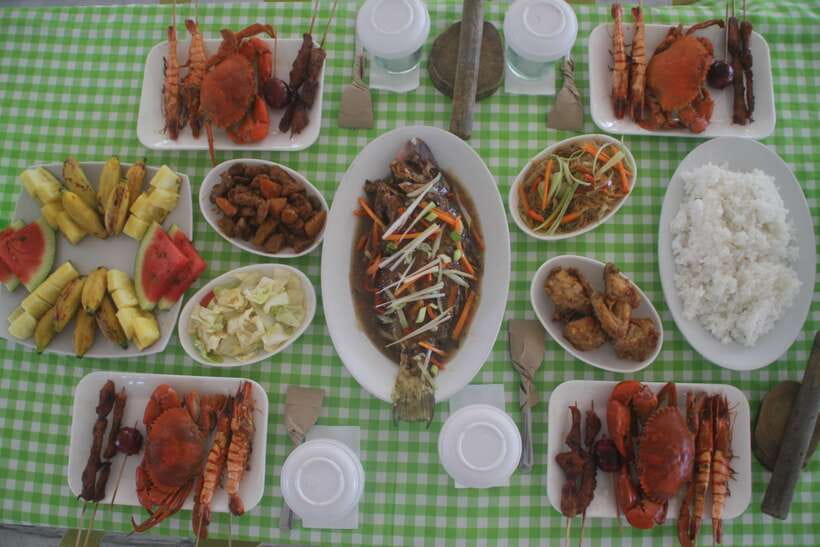 Boracay: Island and Beach-Hopping Boat Tour with Snorkeling - Coral Garden: the main snorkeling session