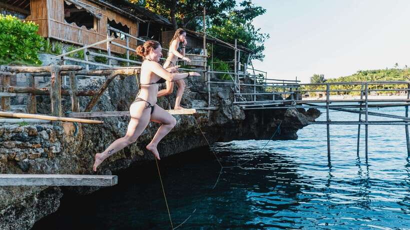 Boracay: Island Hopping & Cliff Jumping by Haqqy Life - Starting at Frendz Resort and Hostel Boracay