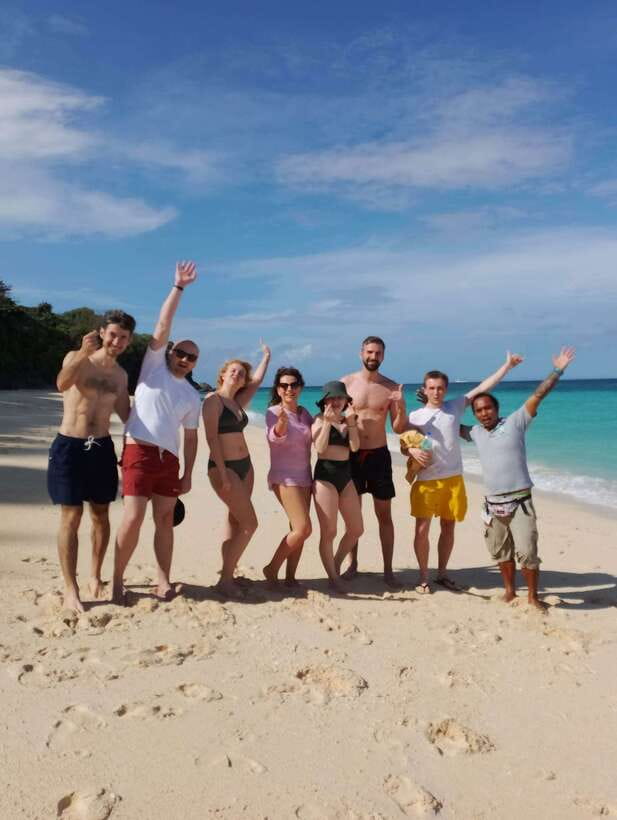 Boracay Island Hopping Experience - Why Boracay island hopping is worth considering