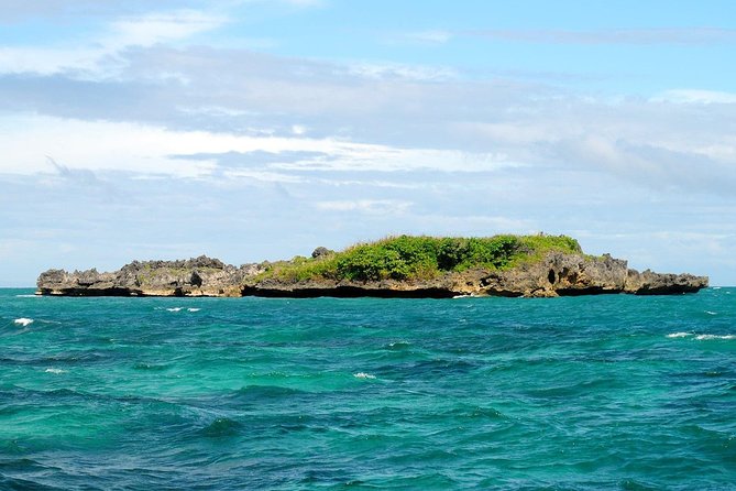 Boracay Island Hopping + Hot Kawa + Parasailing + Helmet Diving - Puka Beach and the northern shore