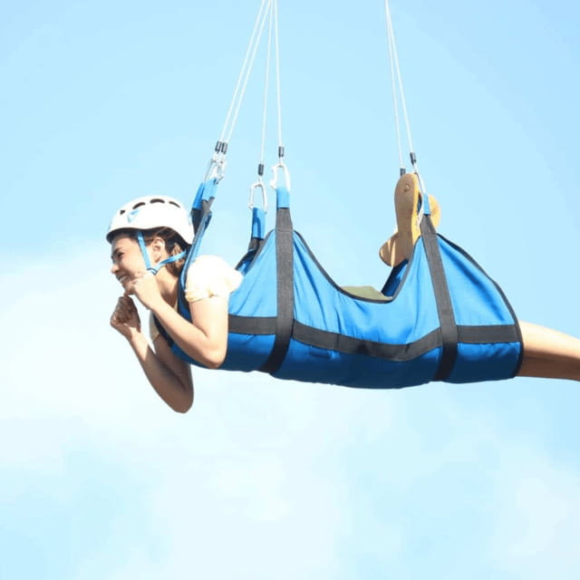 Boracay: Island Hopping with Lunch and Zipline - Meeting the guide at the right beach