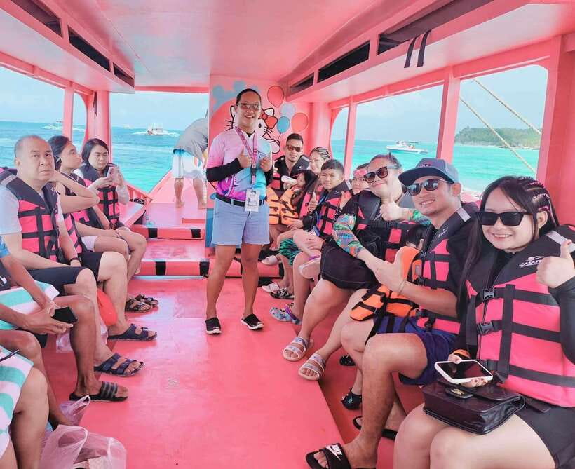 Boracay: Island Hopping with Snorkeling and Crystal Cove - Sailing Around Boracay and the Nearby Islands