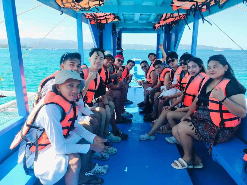 Boracay: Island Hopping with Snorkeling and Crystal Cove - Guide Support Makes a Real Difference