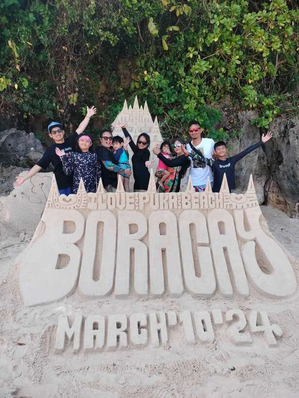 Boracay: Island Hopping with Snorkeling and Crystal Cove - Meeting at Astoria Station 1