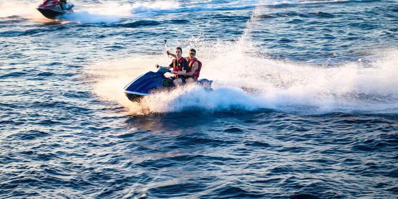 Boracay: Jet Ski Experience - Who will enjoy this ride most?