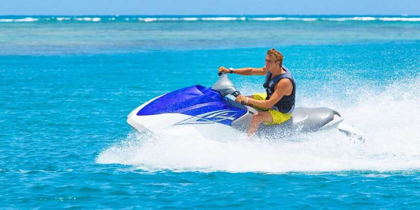 Boracay Jetski Ride - Finding Astoria Boracay on White Beach