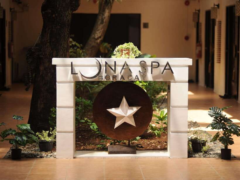 Boracay: Luna Spa Experience - Shower, drinks, and the useful finishing touches