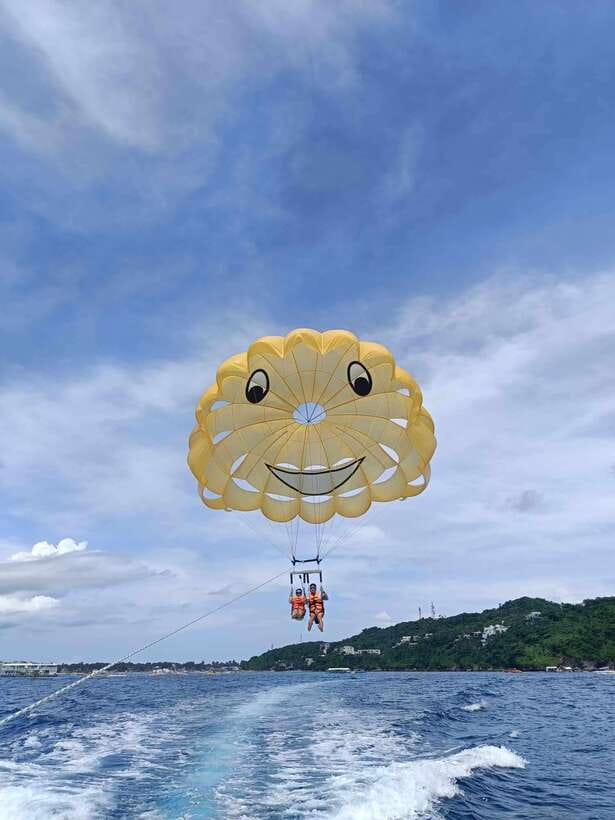 Boracay Parasailing - Key points to know before you book