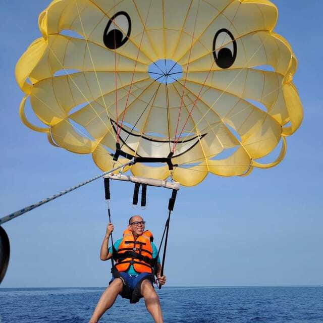 Boracay: Parasailing Adventure with Insta 360-Degree Camera - A five-minute ride to the parasailing area