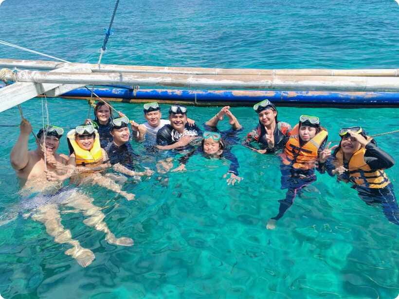 Boracay: Parasailing, Island Hopping, ATV Ride and Kawa Bath - Guides make the biggest difference