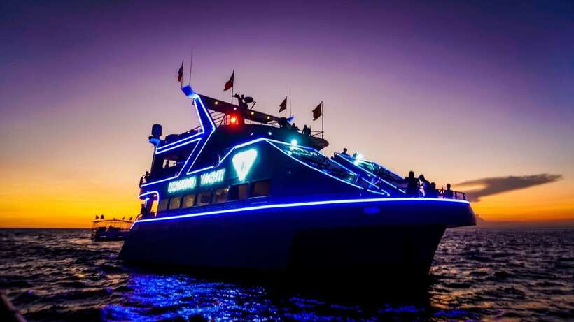 Boracay: Scenic Sunset Cruise with Live Music - Key points to know before boarding