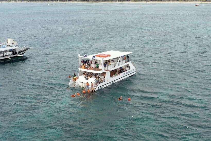 Boracay: Sunset Boat Party with Snacks - Snacks, drinks, and the difference between promises and delivery