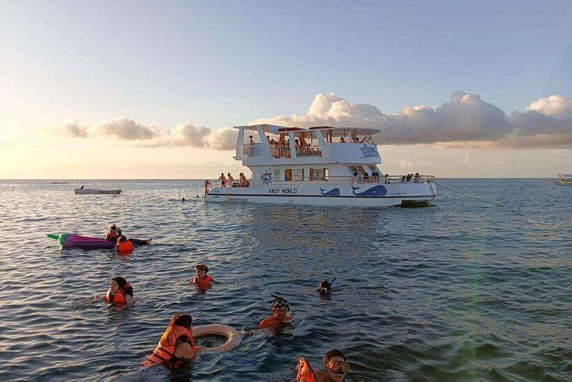 Boracay: Ultimate Party Cruise aboard the Andy World Yacht - What the two-hour Andy World cruise feels like