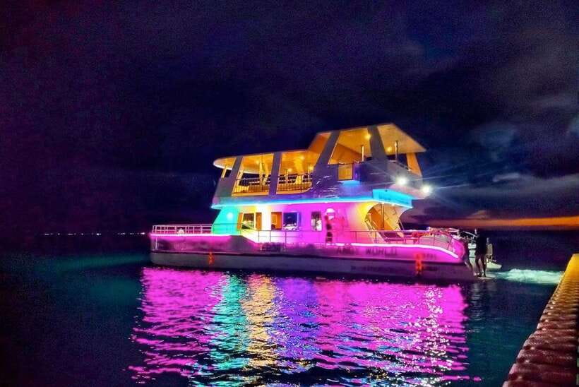 Boracay: Ultimate Party Cruise aboard the Andy World Yacht - The coastline and Boracay sunset