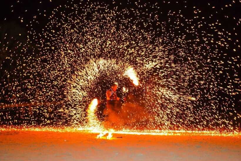 Borocay: Fire Dancing Show at Red Coconut Beach Hotel - Who will enjoy this 15-minute performance