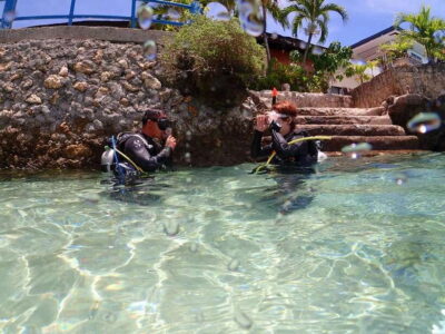 Cebu: Beach Scuba Diving Experience - The briefing that makes first timers feel calm